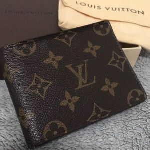 Authentic Louis Vuitton men’s wallet